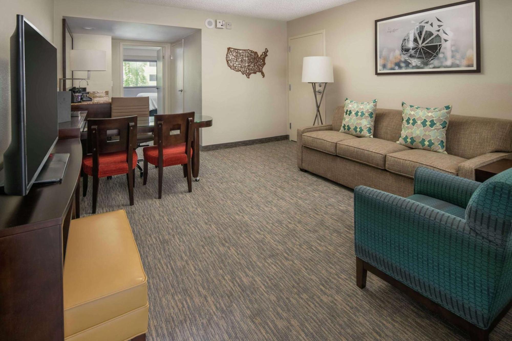 Embassy Suites By Hilton Seattle - Tacoma International Airport Tukwila Dış mekan fotoğraf