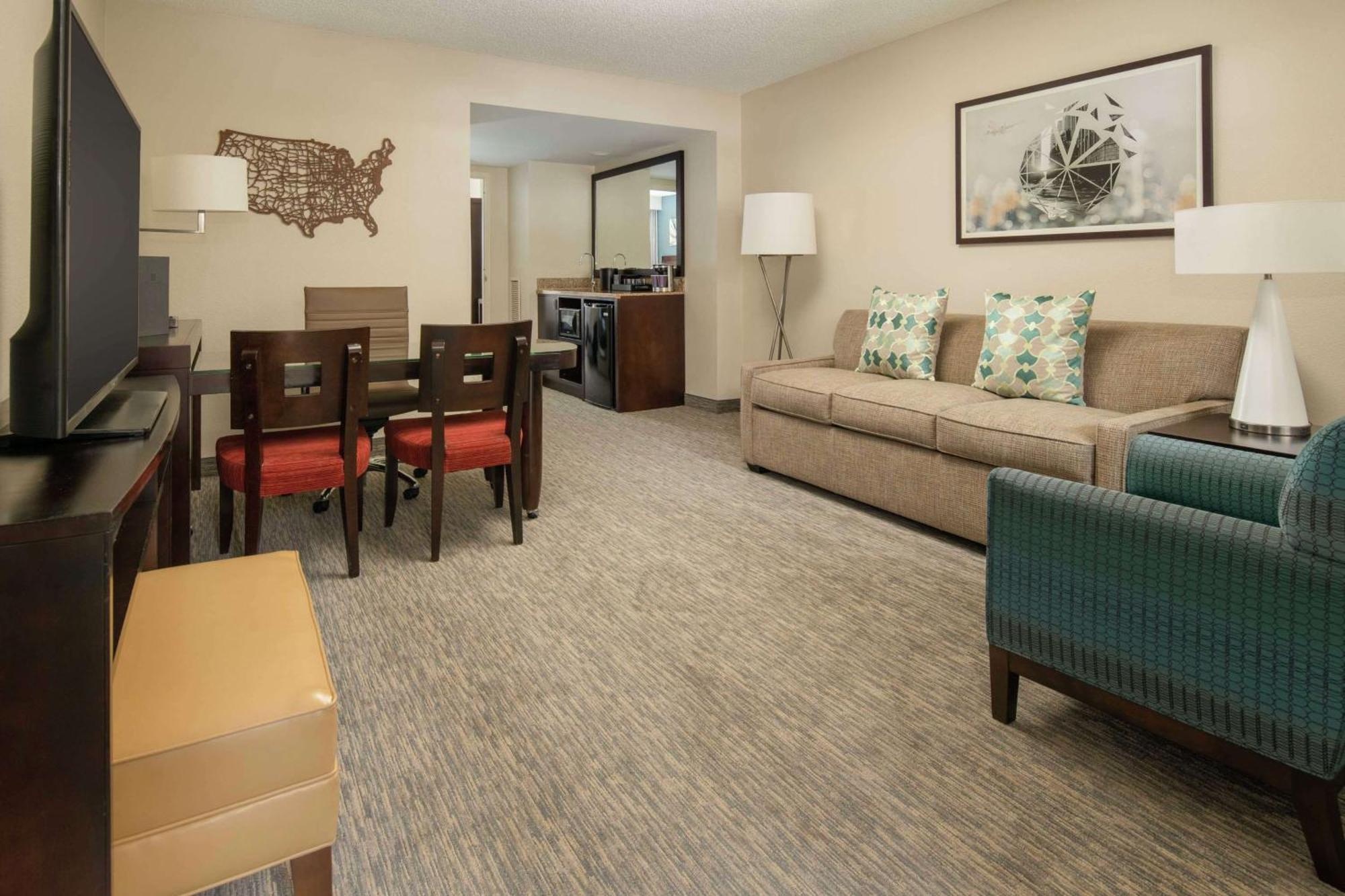 Embassy Suites By Hilton Seattle - Tacoma International Airport Tukwila Dış mekan fotoğraf