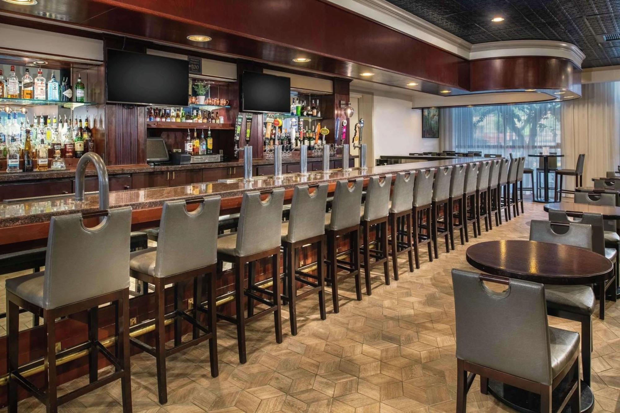 Embassy Suites By Hilton Seattle - Tacoma International Airport Tukwila Dış mekan fotoğraf