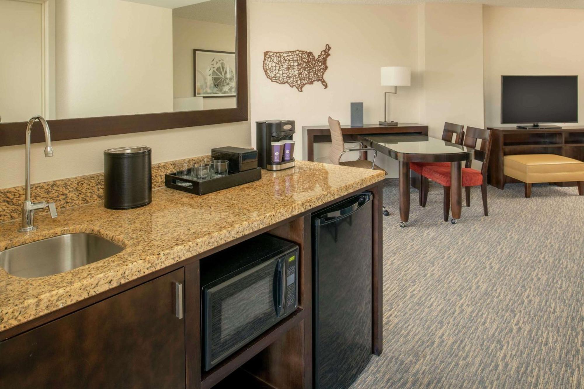 Embassy Suites By Hilton Seattle - Tacoma International Airport Tukwila Dış mekan fotoğraf